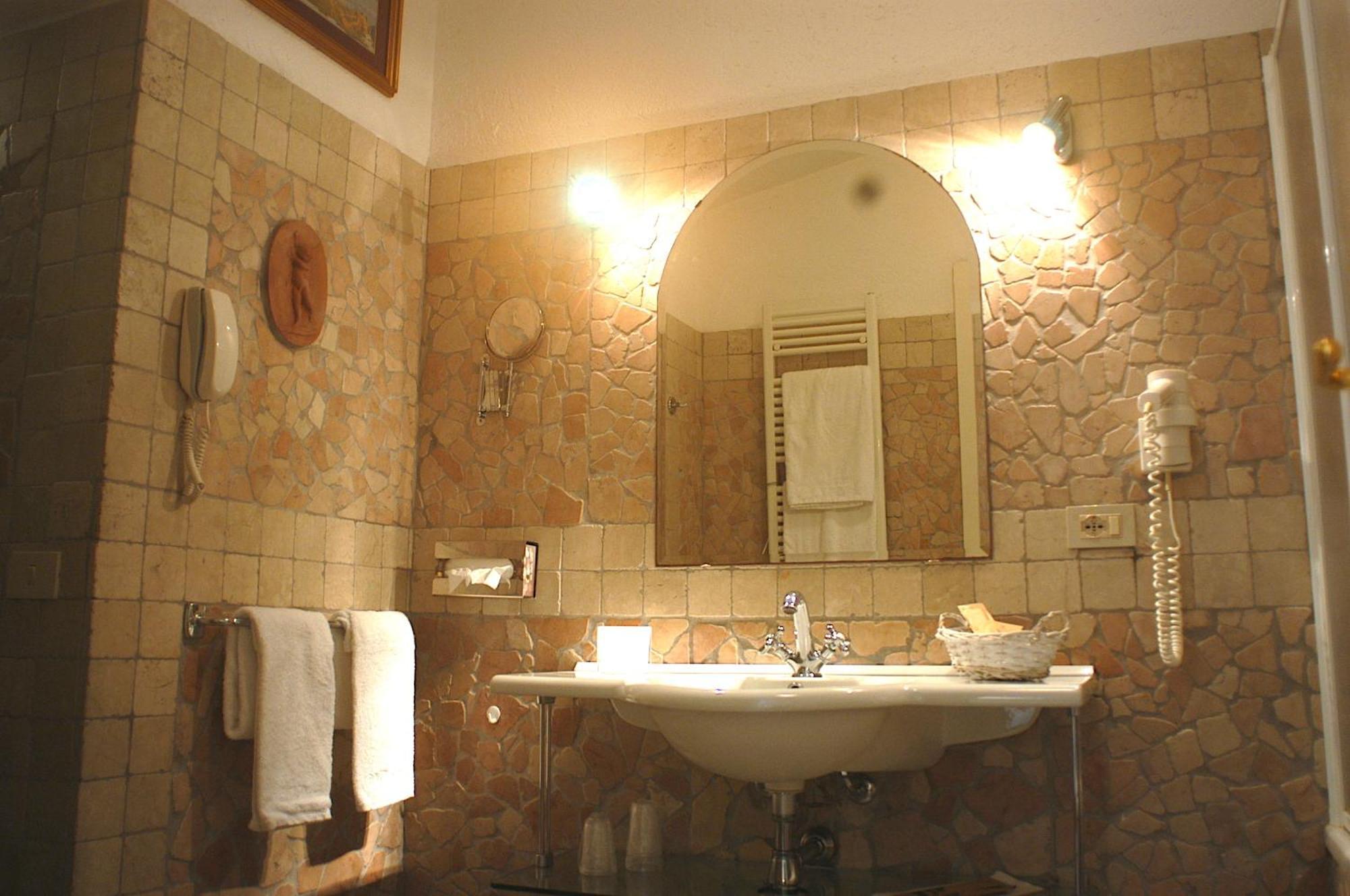 Hotel Villa Clementina Браччано Экстерьер фото